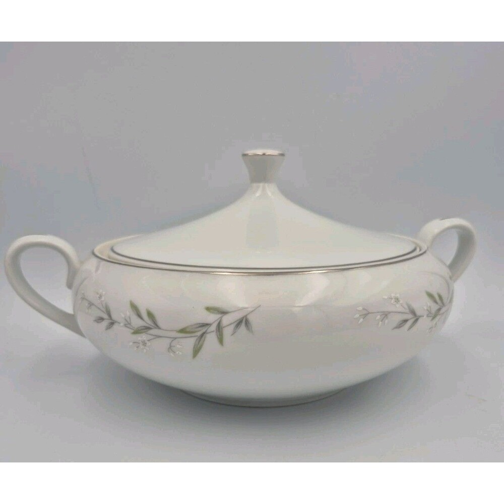 St. Regis Fine China Japan 101 Tureen/Serving  Dish With Lid 1970s Vintage